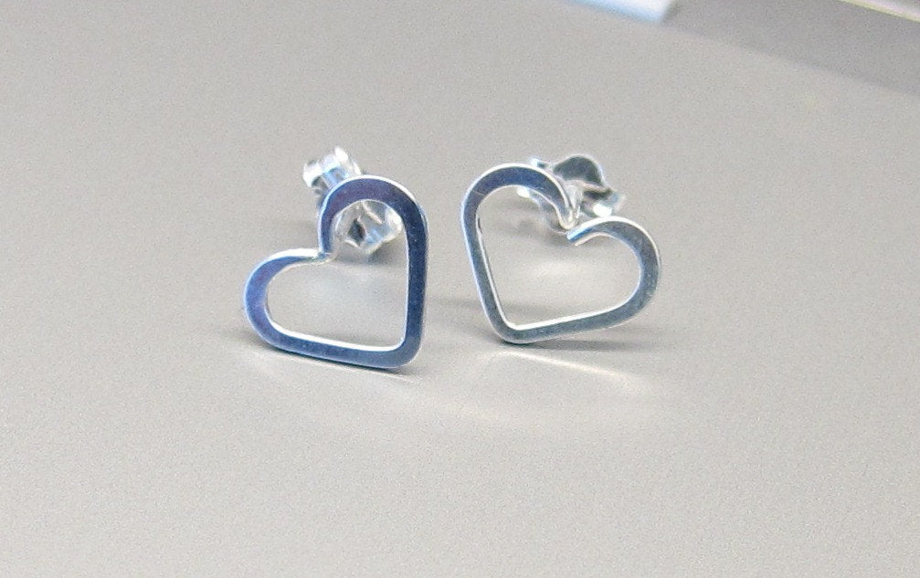 Dainty Heart Earrings-Sterling Silver